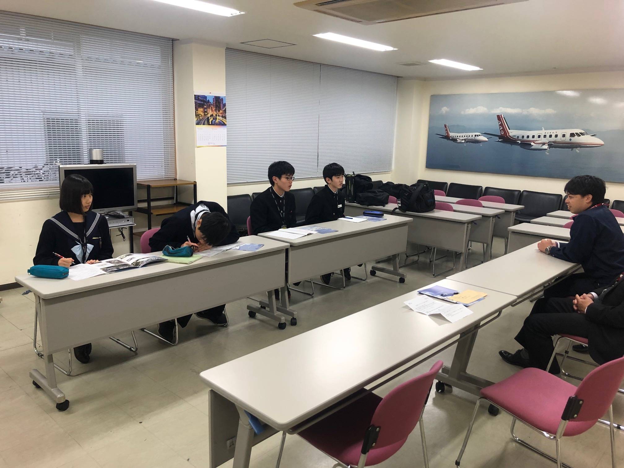 「社会探求」フィールドワークで富田林中学校の生徒4名が来訪